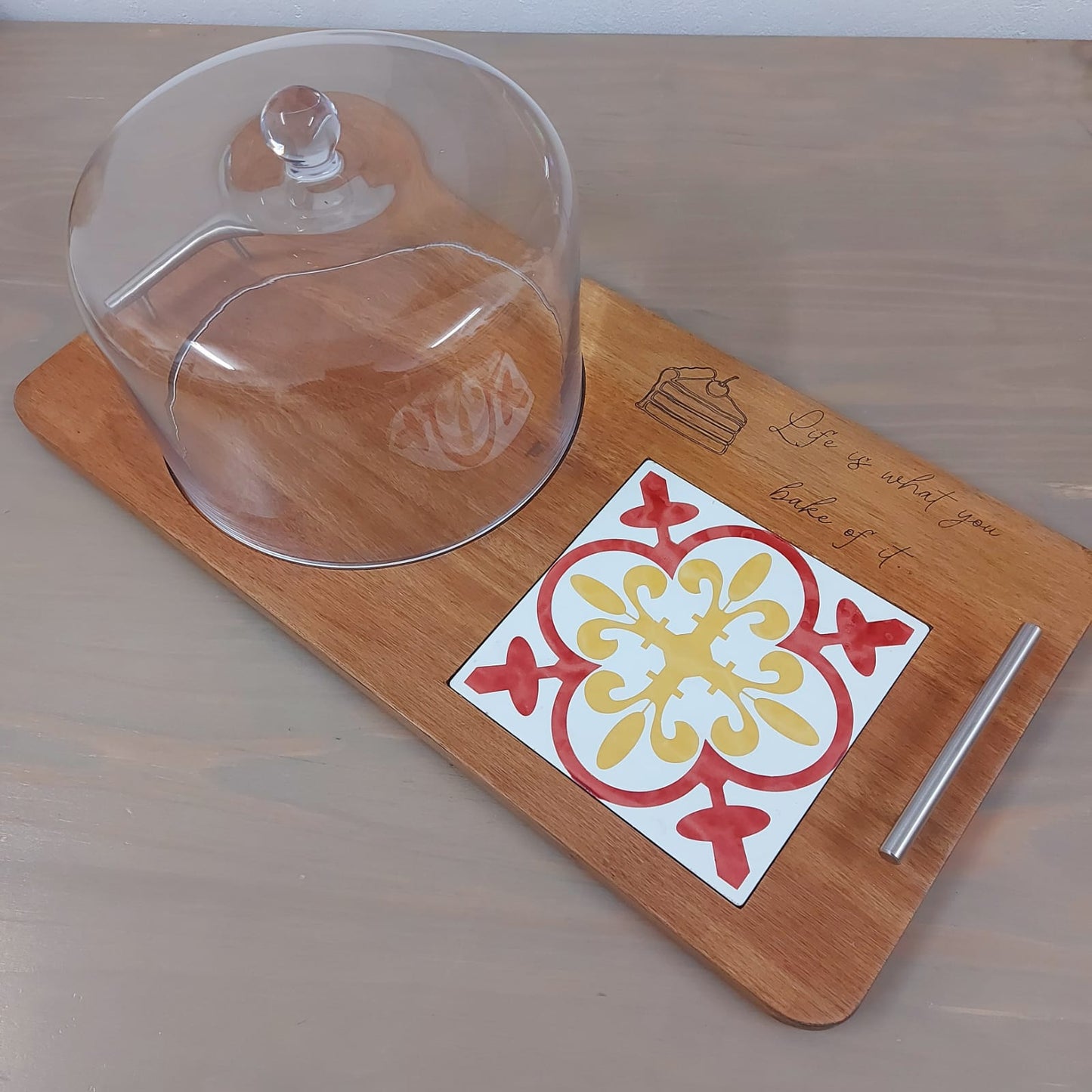 Cake dome board with glass