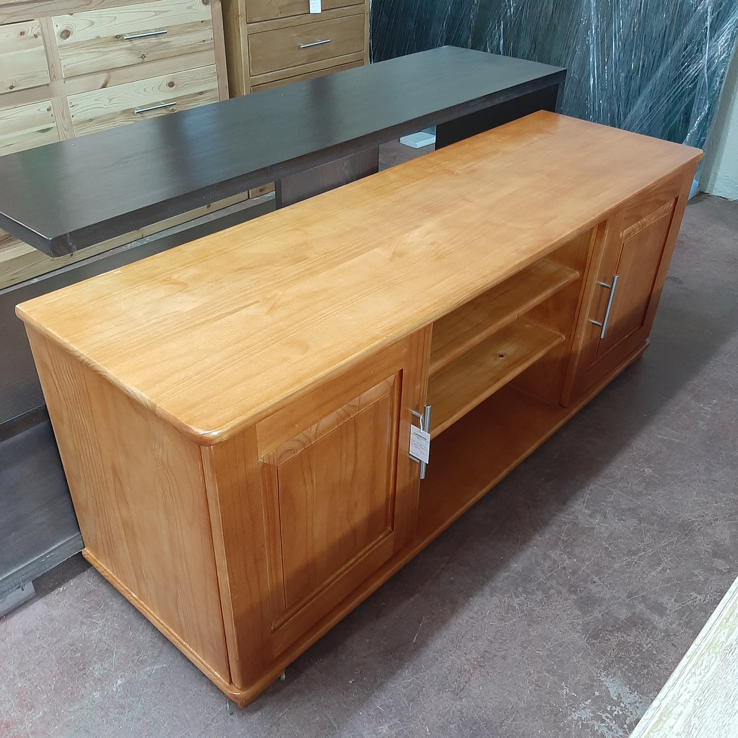 1,46 pine Oregon stained plasma TV Stand