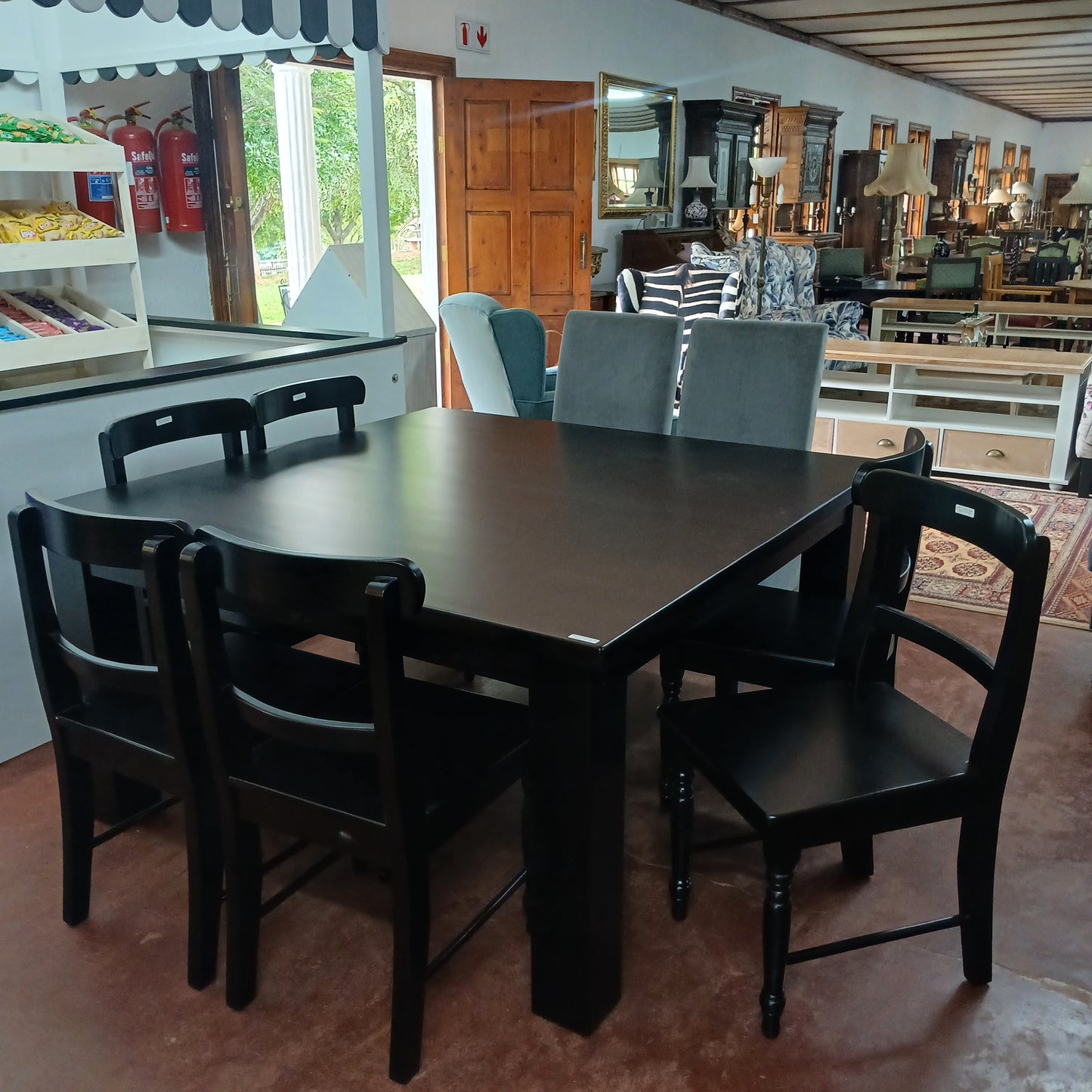 1,5x1,5 square leg dining table and chairs in dark mahogany stain