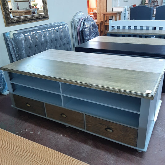 1,8 3 Drawer plasma TV stand