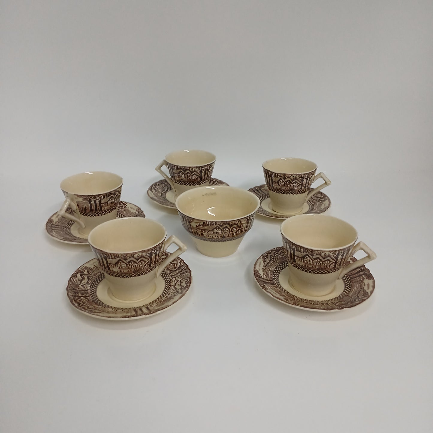Tea set no tea pot