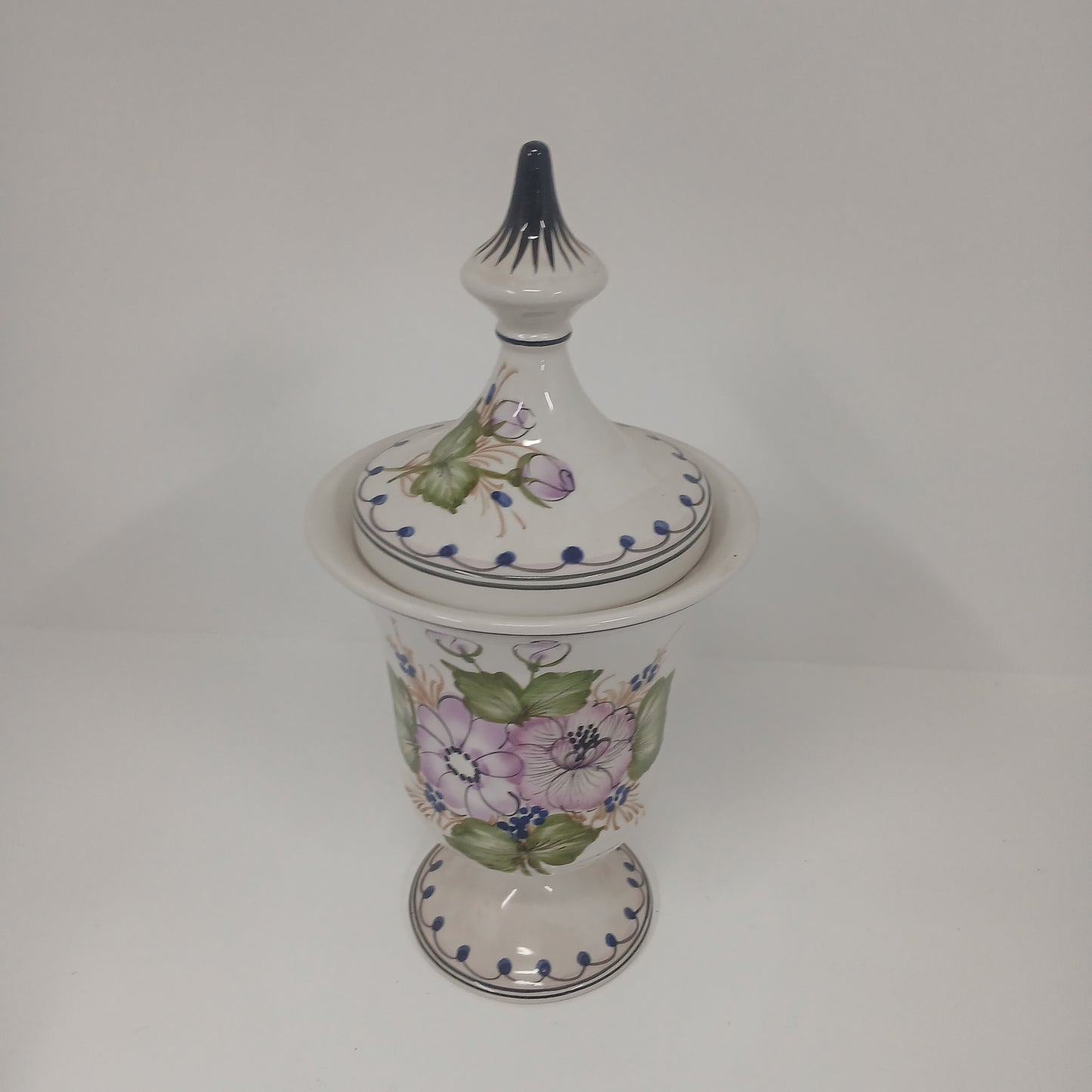 Vase with Lid