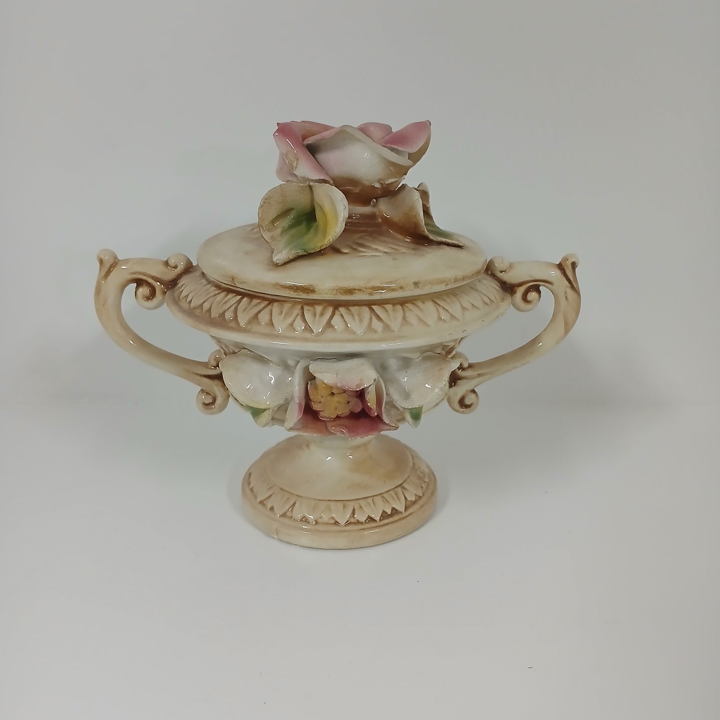 Vintage Capodimonte pot