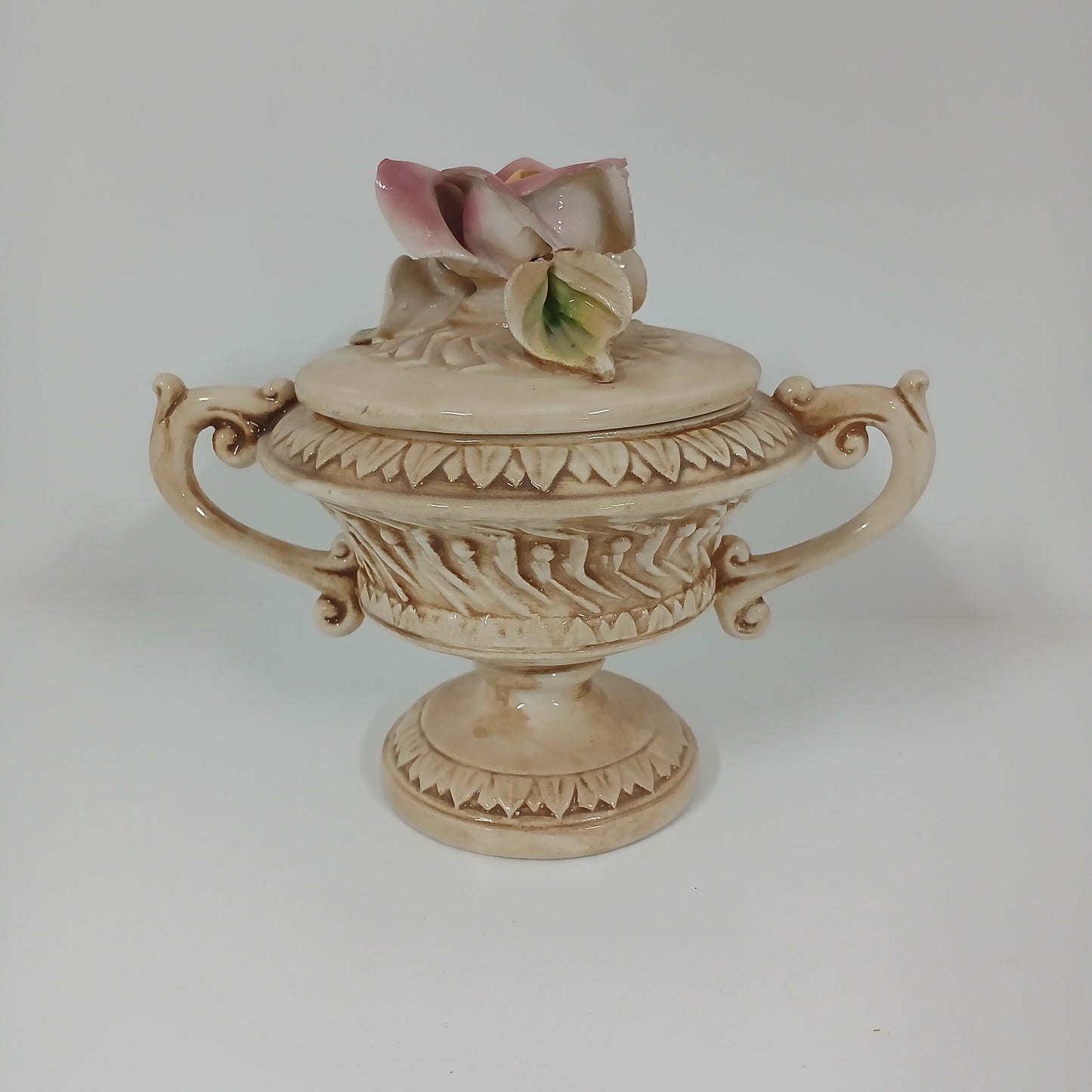Vintage Capodimonte pot