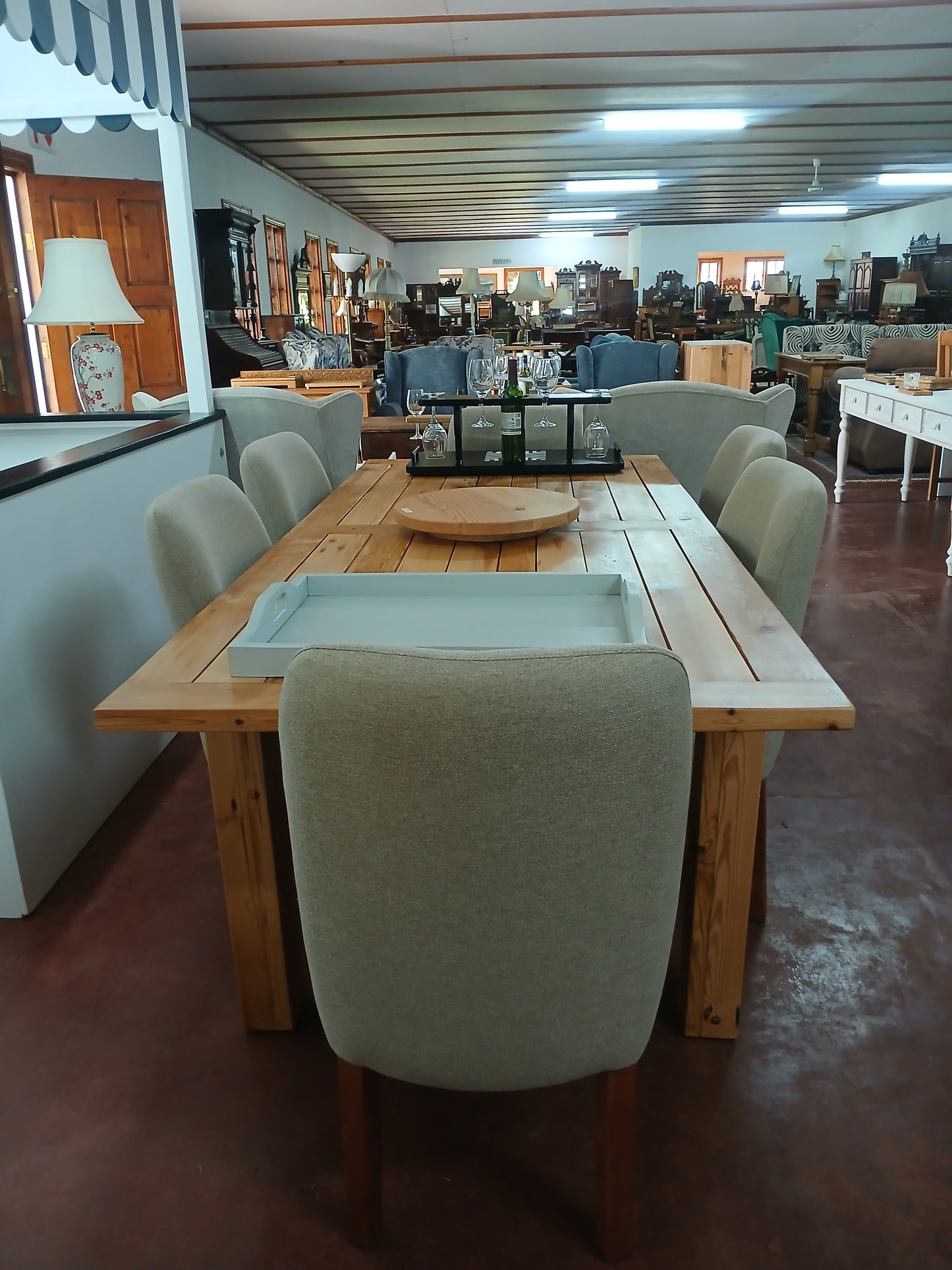 2,2x1m Old Oregon pine with Upholstered dining Chairs