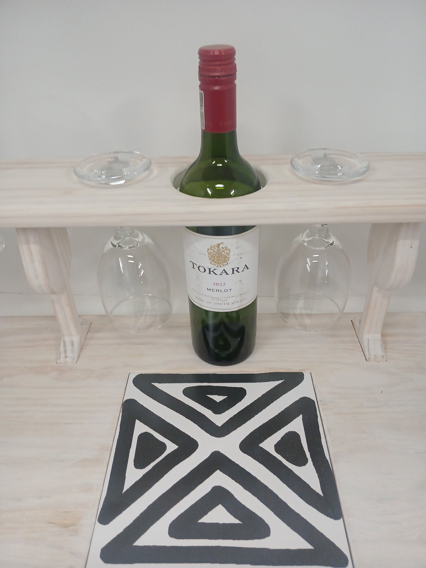 Wine/4 Glass Stand in White washed Pine