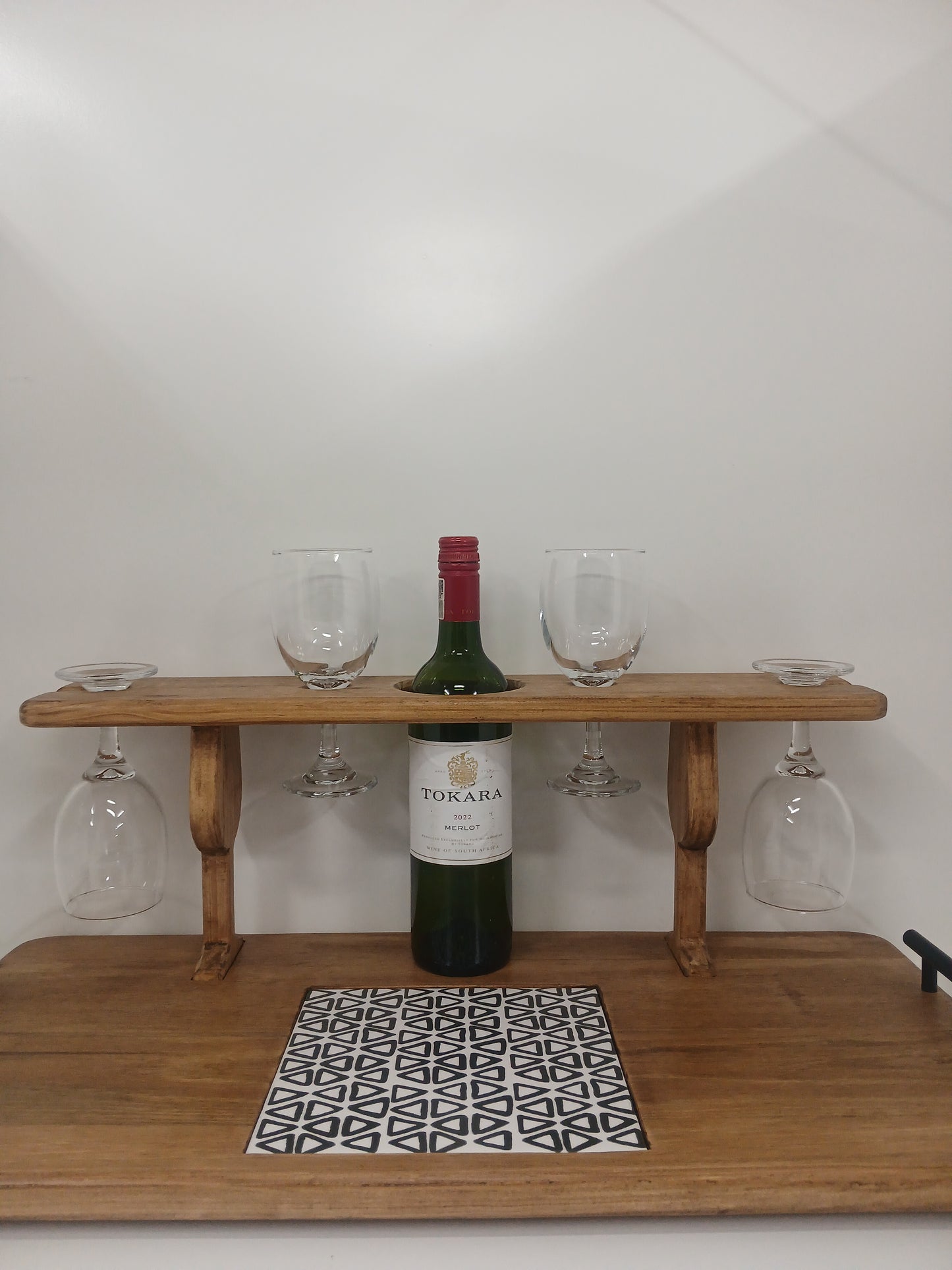 Wine/4 Glass Rustic Stand