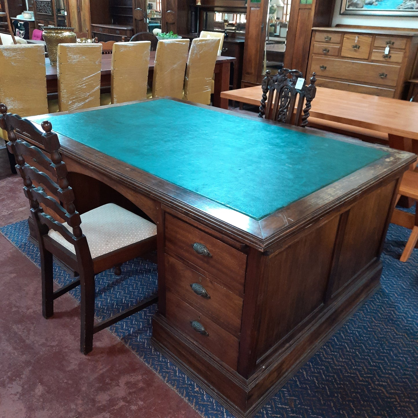 6 Drawer 2 door desk