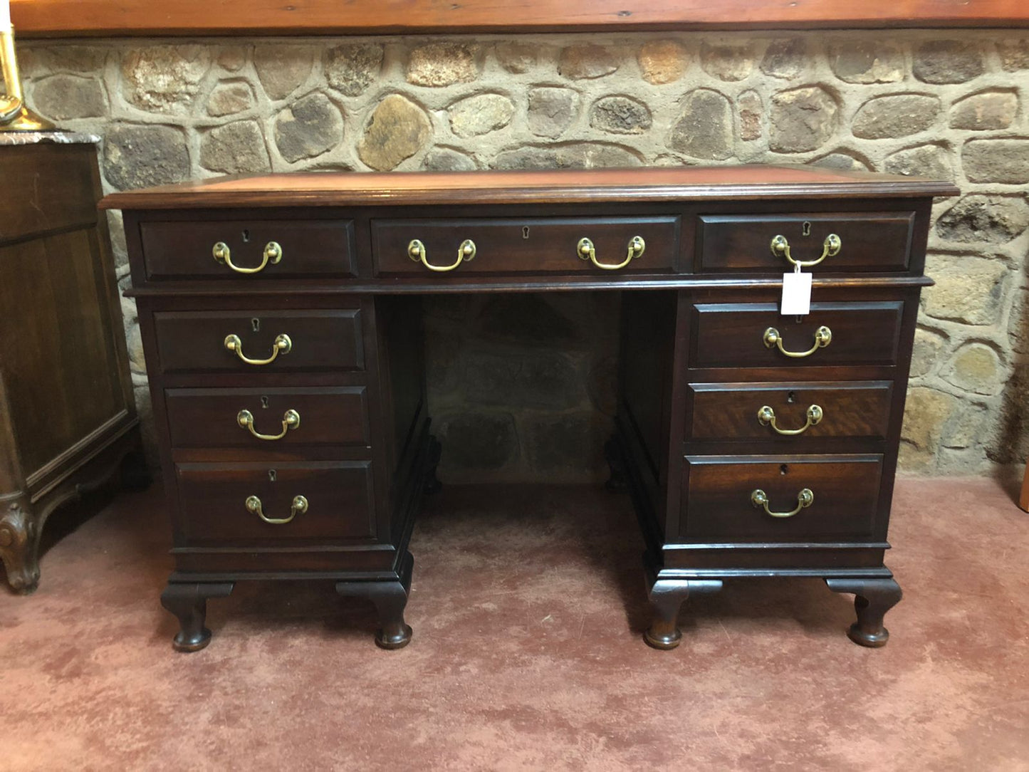 9 Drawer desk