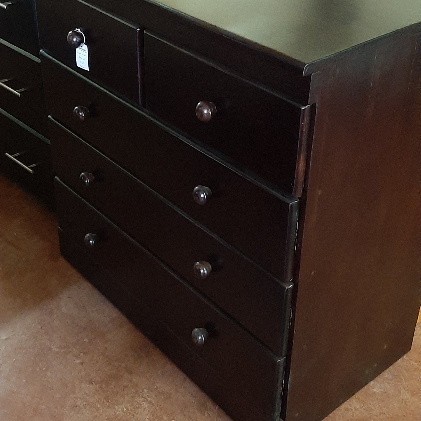 Chest of drawers