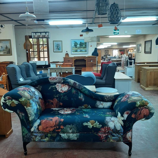 Floral large day bed