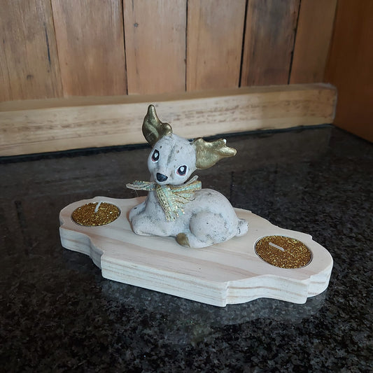 Baby deer with 2 glitter candles deco