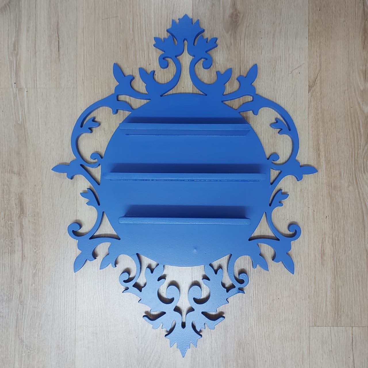 Decorative wall shelf