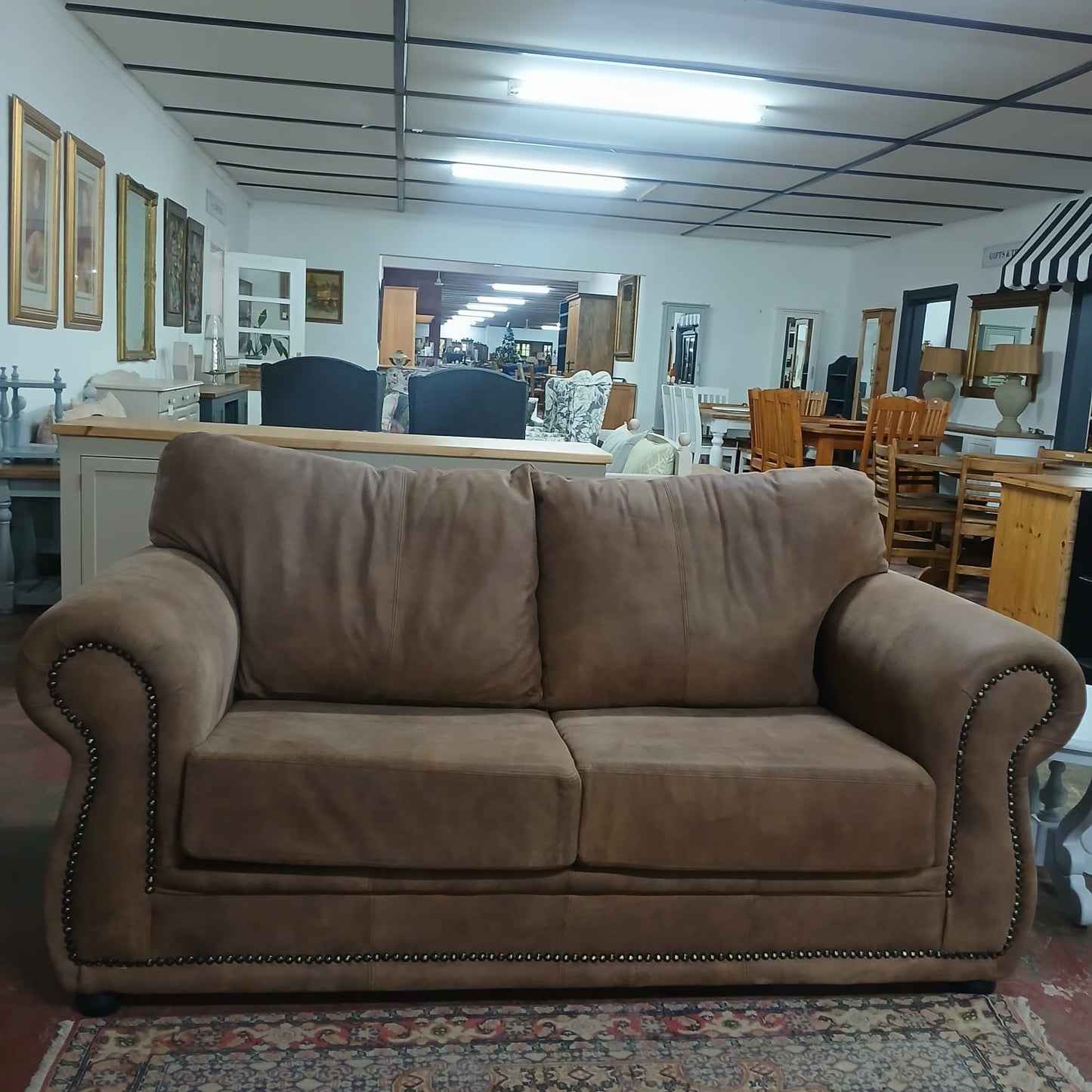 Arizona 2,5 Division Couch