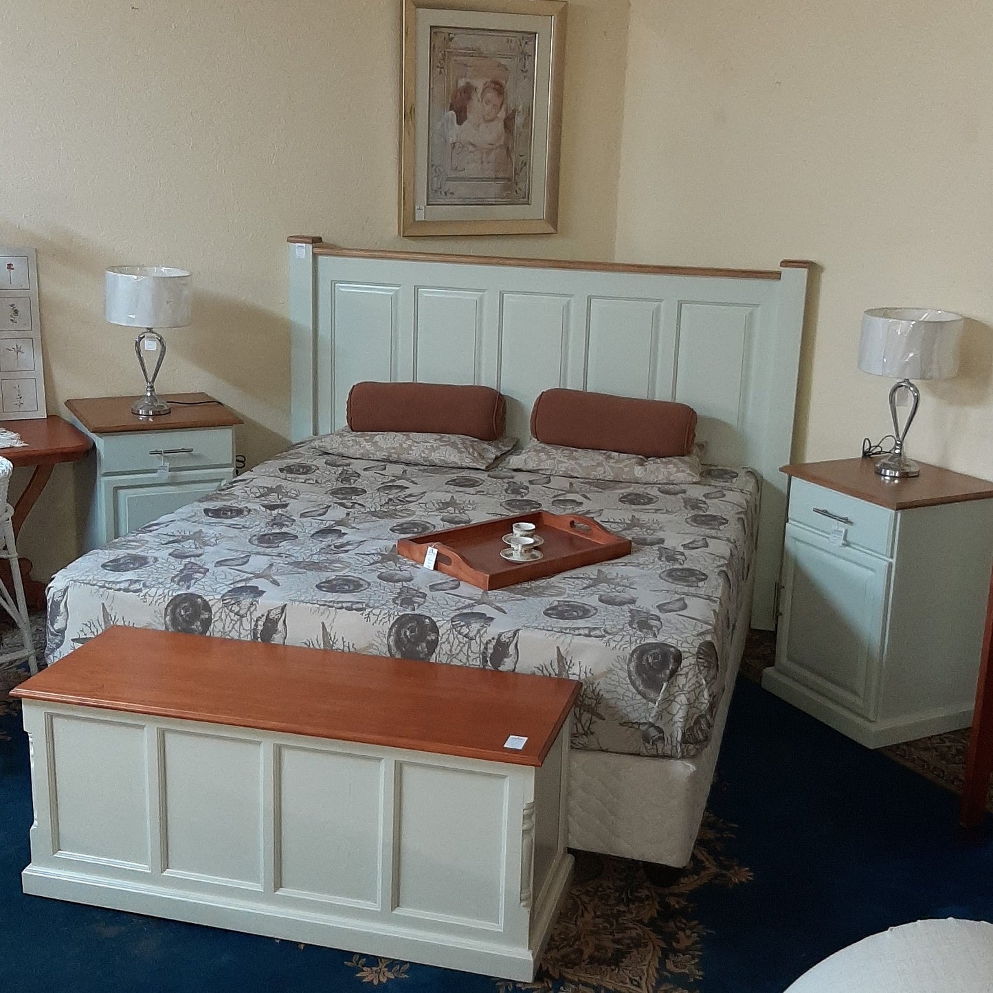 King Ambassador Headboard