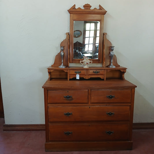 Large dressing table with drawers