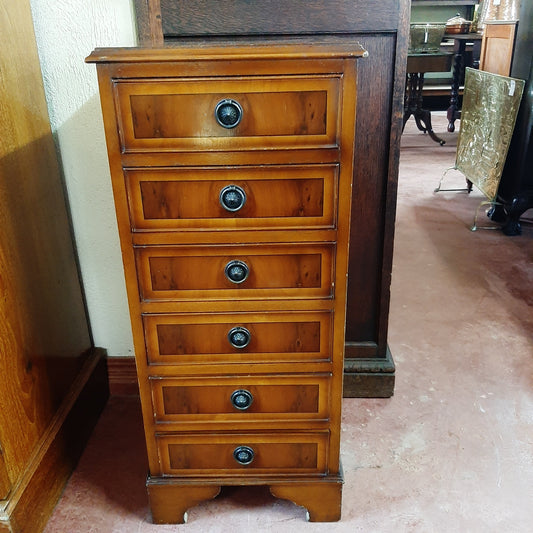 Maple Bedside pedestal