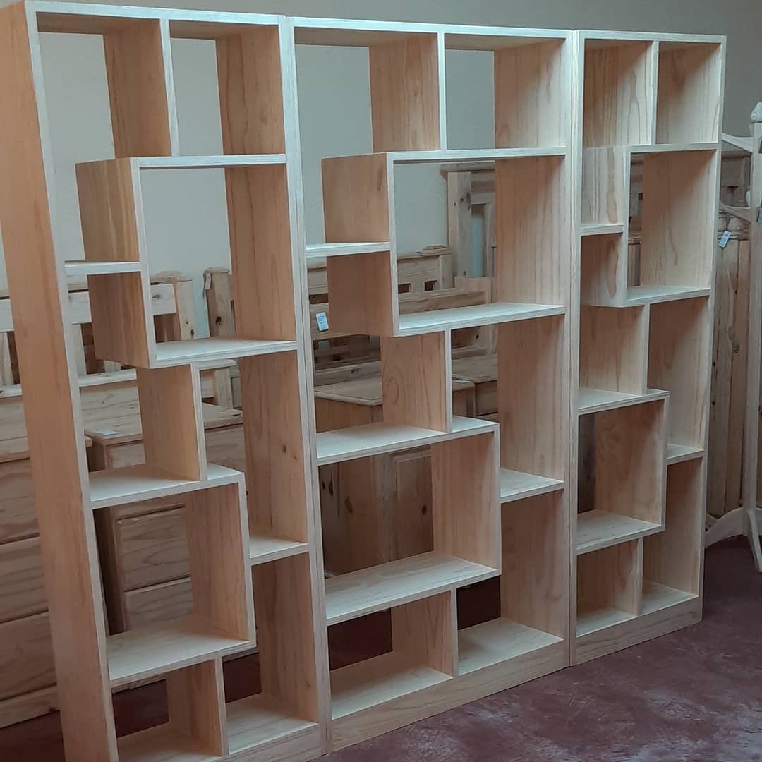 Pigeon hole wall shelves