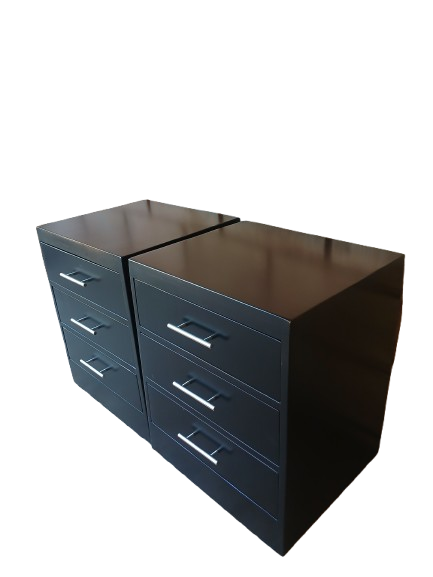 670H 3 Drawer Bedside Pedestal in Pine Mahogany